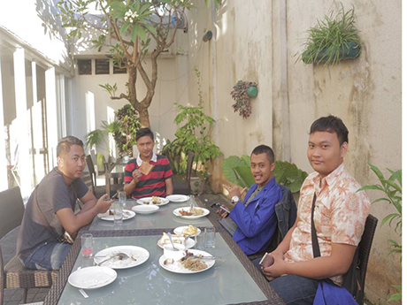 Hari 6 - Makan pagi di Hotel Crasytal, Bali